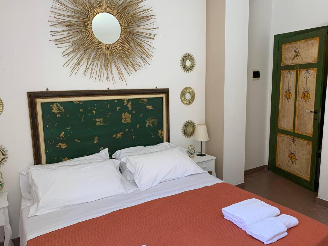 Guest House Le Sibille Таормина Экстерьер фото